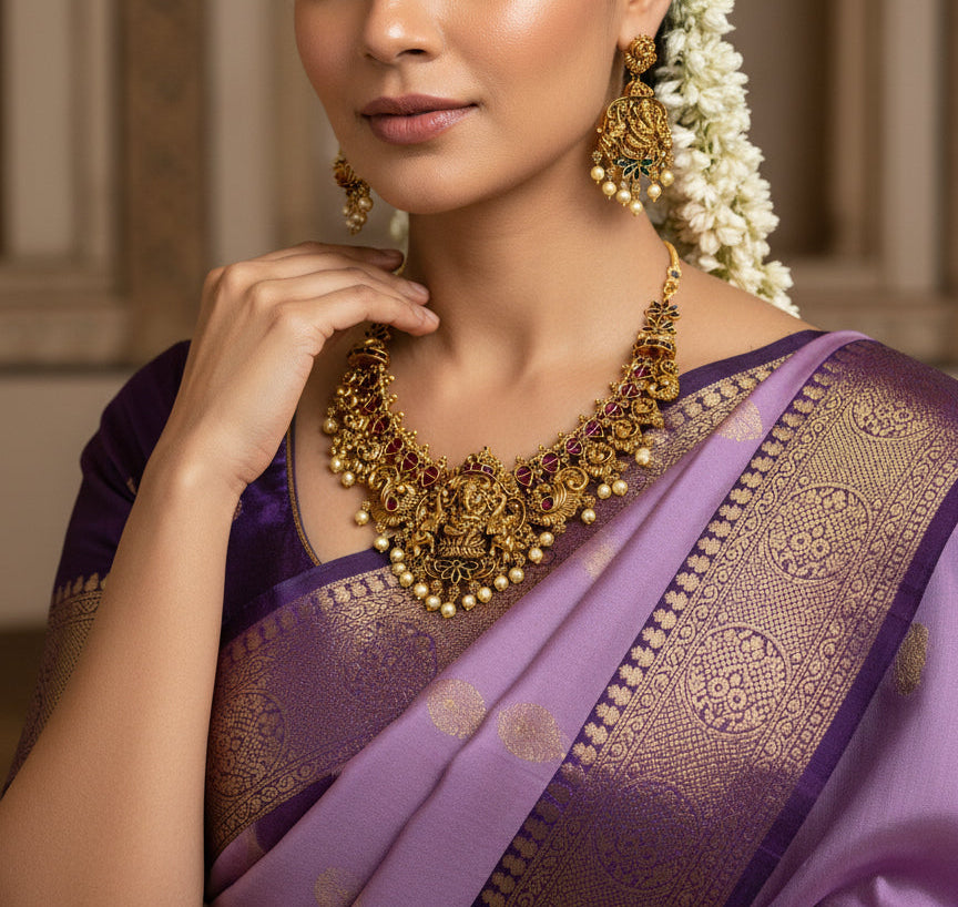 MARVELLOUS GANESHA DESIGN HAARAM SET