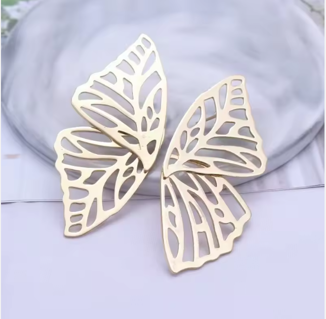PINTERESTY BUTTERFLY EARINGS|ANTI TARNISHED
