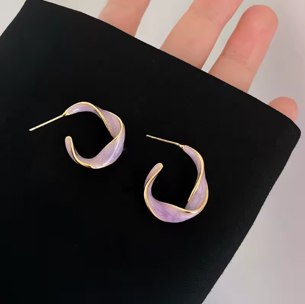 KOREAN TWISTED HOOP EARINGS