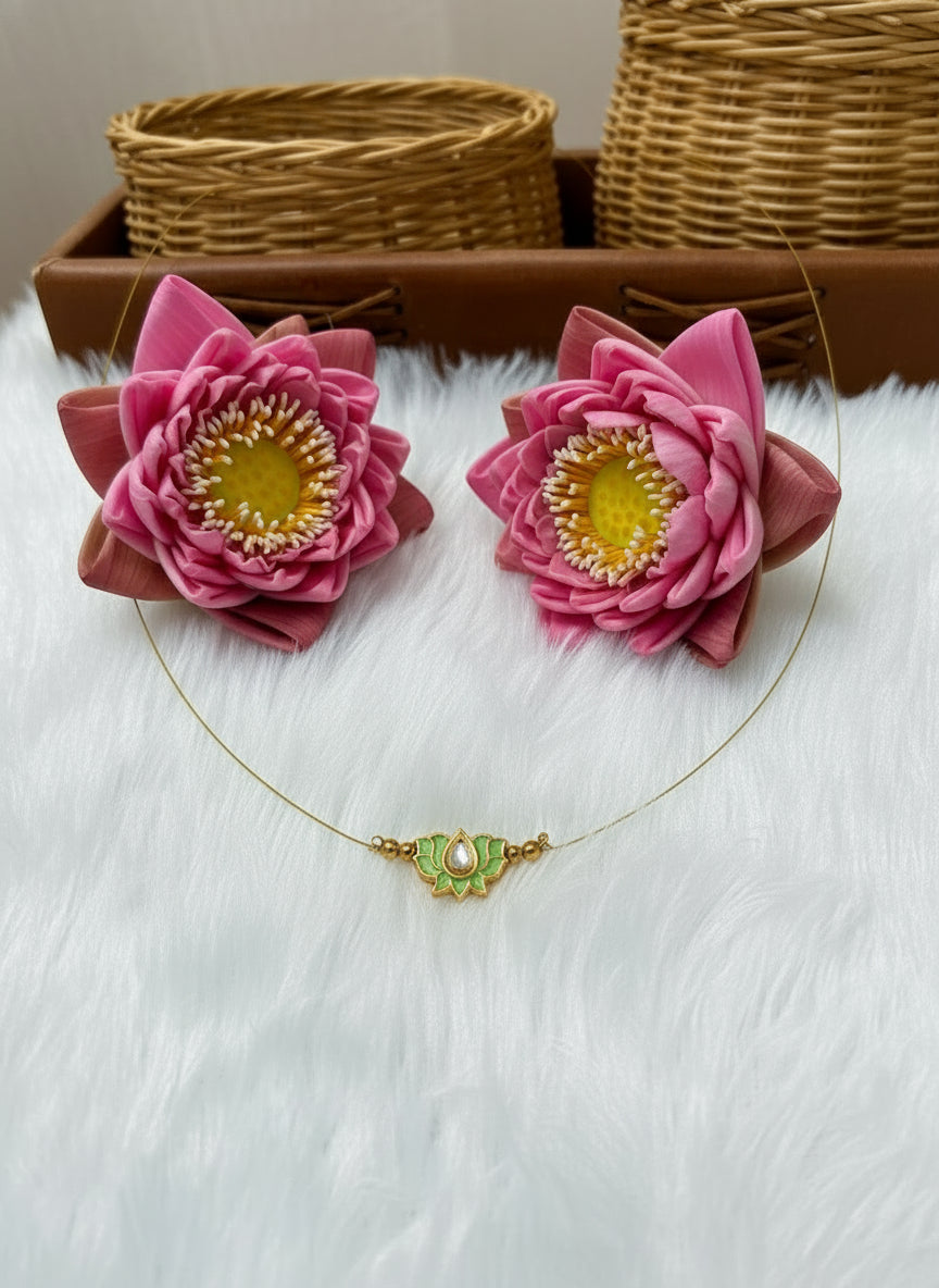 Trending Invisible single Lotus Chocker