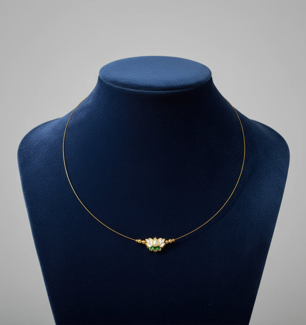 Trending Invisible single Lotus Chocker