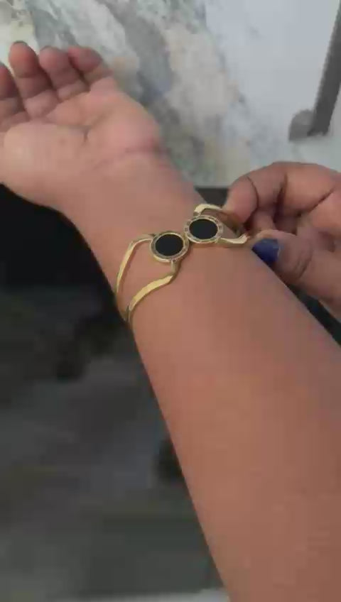 ROUND OPEN CUFF CLASSIC ROMAN NUMERICAL BRACELET |ANTI TARNISHED